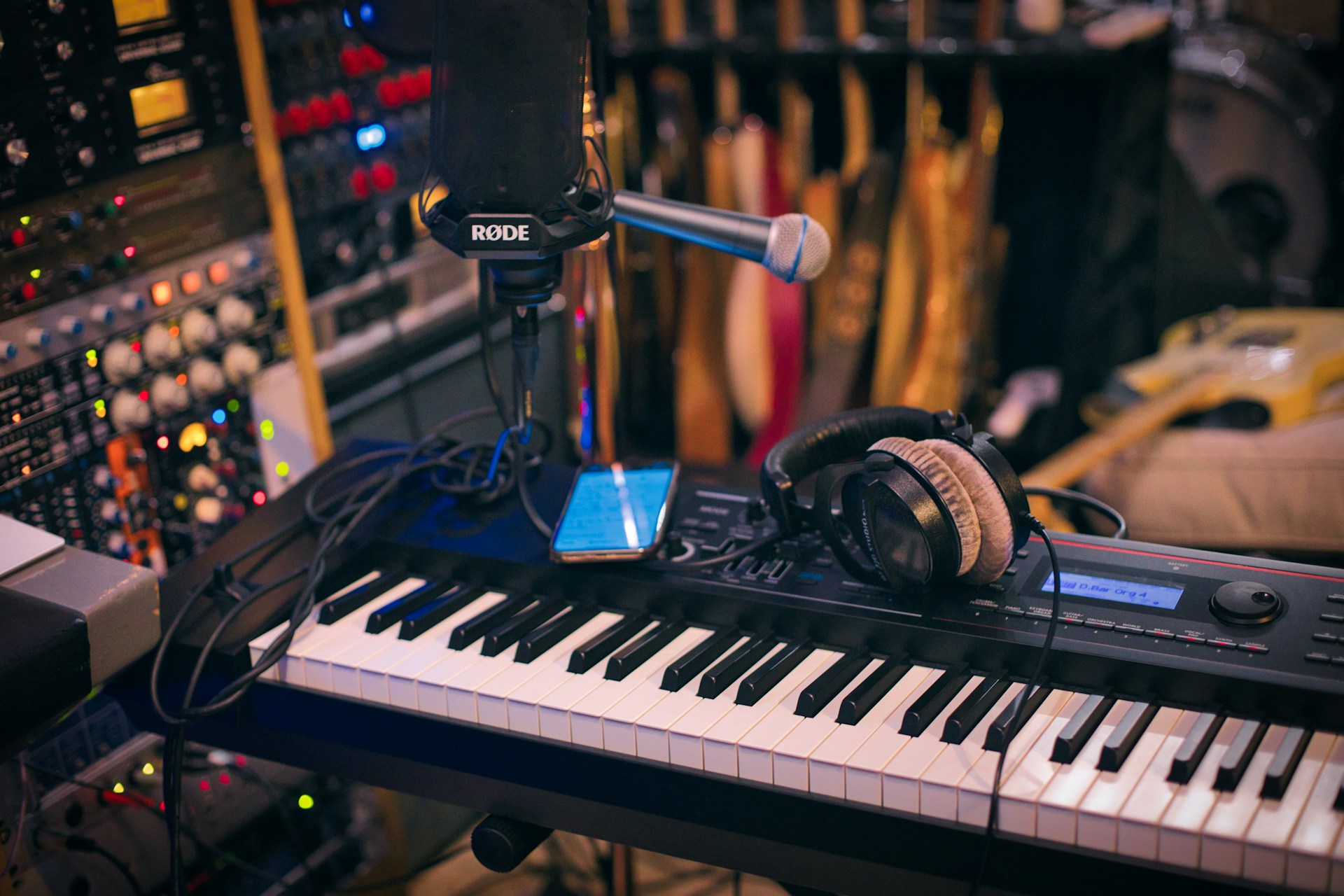 Dark atmospheric recording environment