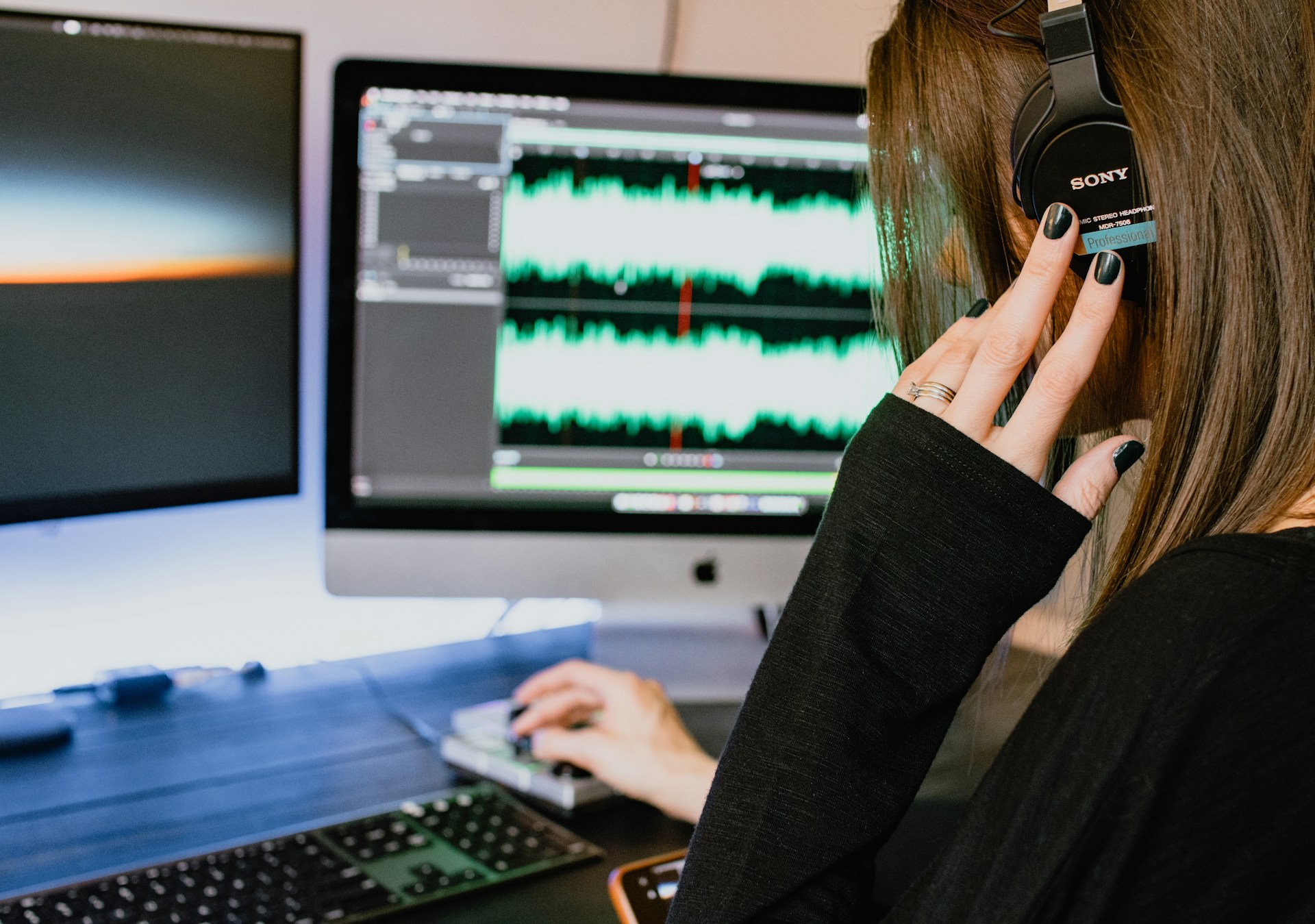 Modern audio recording equipment and microphone setup